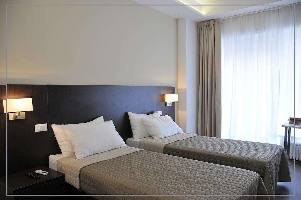 Le Stanze Sul Corso Bed and Breakfast Πεσκάρα Δωμάτιο φωτογραφία